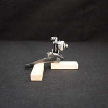 Carica l'immagine nel visualizzatore di Gallery, Campagnolo Record Titanium