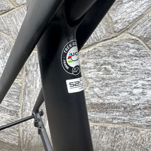 Carica l'immagine nel visualizzatore di Gallery, Trek Madone SLR 7 Disc