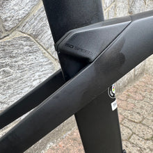 Carica l'immagine nel visualizzatore di Gallery, Trek Madone SLR 7 Disc