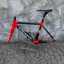 Carica l'immagine nel visualizzatore di Gallery, Colnago C60