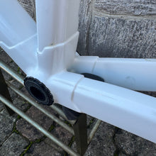 Carica l'immagine nel visualizzatore di Gallery, Colnago C64