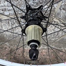 Carica l'immagine nel visualizzatore di Gallery, Colnago C59 Team Edition Disc