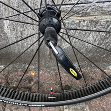 Carica l'immagine nel visualizzatore di Gallery, Mavic Cosmic Carbone SL