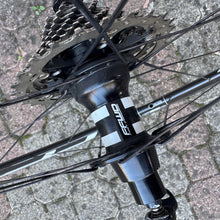 Carica l'immagine nel visualizzatore di Gallery, Fast Forward F6R