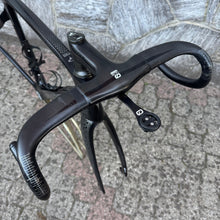 Carica l'immagine nel visualizzatore di Gallery, Pinarello Dogma F10