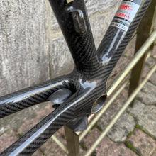 Carica l'immagine nel visualizzatore di Gallery, C4 Vyrus