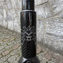 Carica l'immagine nel visualizzatore di Gallery, C4 Vyrus