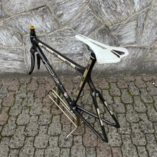 Carica l'immagine nel visualizzatore di Gallery, C4 Vyrus