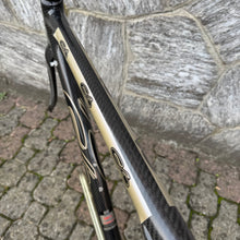 Carica l'immagine nel visualizzatore di Gallery, C4 Vyrus