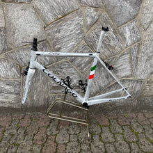 Carica l'immagine nel visualizzatore di Gallery, Colnago C64