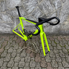 Carica l'immagine nel visualizzatore di Gallery, Bmc Team Machine SLR01