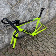 Carica l'immagine nel visualizzatore di Gallery, Bmc Team Machine SLR01