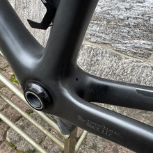 Carica l'immagine nel visualizzatore di Gallery, Specialized S-Works Tarmac SL5
