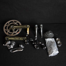 Carica l'immagine nel visualizzatore di Gallery, Campagnolo Record Titanium 10s