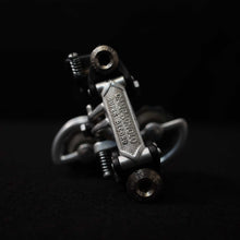 Carica l'immagine nel visualizzatore di Gallery, Campagnolo Super Record Pat. 75
