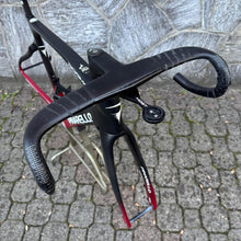 Carica l'immagine nel visualizzatore di Gallery, Pinarello Dogma F12 Disc