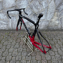 Carica l'immagine nel visualizzatore di Gallery, Pinarello Dogma F12 Disc