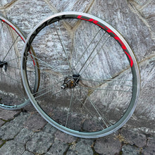 Carica l'immagine nel visualizzatore di Gallery, Campagnolo Shamal Ultra Tubular