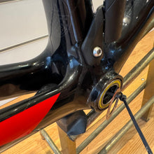 Carica l'immagine nel visualizzatore di Gallery, Trek Emonda SLR