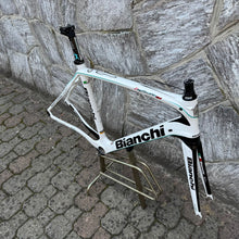 Carica l'immagine nel visualizzatore di Gallery, Bianchi Infinito CV