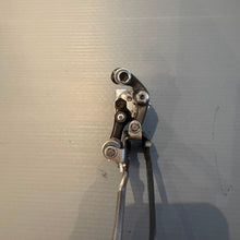 Carica l'immagine nel visualizzatore di Gallery, Campagnolo Record Titanium 10s