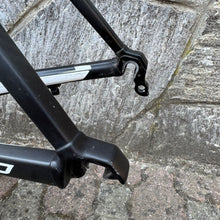 Carica l'immagine nel visualizzatore di Gallery, Colnago C60