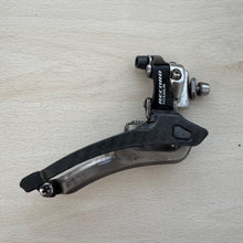 Carica l'immagine nel visualizzatore di Gallery, Campagnolo Record Titanium 10s