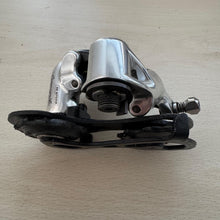 Carica l'immagine nel visualizzatore di Gallery, Campagnolo Record Titanium 10s