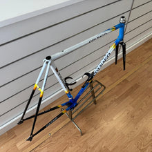 Carica l'immagine nel visualizzatore di Gallery, Colnago Master Mapei