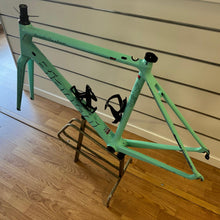 Carica l'immagine nel visualizzatore di Gallery, Bianchi Specialissima CV