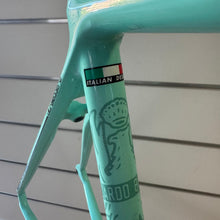 Carica l'immagine nel visualizzatore di Gallery, Bianchi Specialissima CV