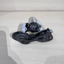 Carica l'immagine nel visualizzatore di Gallery, Campagnolo Record Titanium 10s