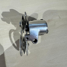 Carica l'immagine nel visualizzatore di Gallery, Campagnolo C Record 2nd generation