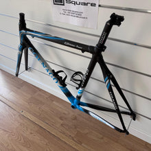 Carica l'immagine nel visualizzatore di Gallery, Colnago Extreme Power
