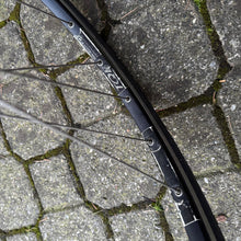 Carica l'immagine nel visualizzatore di Gallery, Ambrosio Excellence TQB - Campagnolo Record hubs