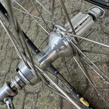 Carica l'immagine nel visualizzatore di Gallery, Ambrosio Excellence - Campagnolo Record hubs