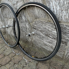 Carica l'immagine nel visualizzatore di Gallery, Ambrosio Excellence - Campagnolo Record hubs