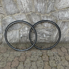 Carica l'immagine nel visualizzatore di Gallery, Ambrosio Excellence - Campagnolo Record hubs