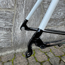 Carica l'immagine nel visualizzatore di Gallery, Bianchi 928 Superleggera - 125 Anniversary