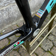 Carica l'immagine nel visualizzatore di Gallery, Bianchi 928 Superleggera - 125 Anniversary