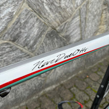 Carica l'immagine nel visualizzatore di Gallery, Bianchi 928 Superleggera - 125 Anniversary