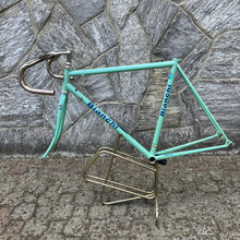 Carica l'immagine nel visualizzatore di Gallery, Bianchi Campione del Mondo