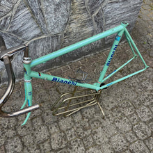 Carica l'immagine nel visualizzatore di Gallery, Bianchi Campione del Mondo