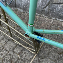 Carica l'immagine nel visualizzatore di Gallery, Bianchi Campione del Mondo