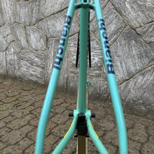 Carica l'immagine nel visualizzatore di Gallery, Bianchi Chromo Lite Reparto Corse
