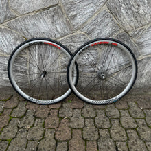 Carica l'immagine nel visualizzatore di Gallery, Campagnolo Eurus Carbon