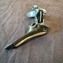 Carica l'immagine nel visualizzatore di Gallery, Campagnolo Record Titanium