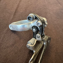 Carica l'immagine nel visualizzatore di Gallery, Campagnolo Record Titanium