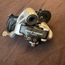 Carica l'immagine nel visualizzatore di Gallery, Campagnolo Record Titanium