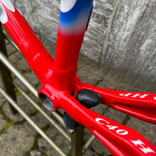 Carica l'immagine nel visualizzatore di Gallery, Colnago C40 HP